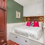 Lovely Studio With Magnificent Views & Pool!