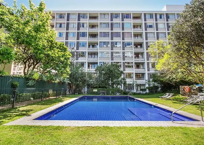Lovely Studio With Magnificent Views & Pool!