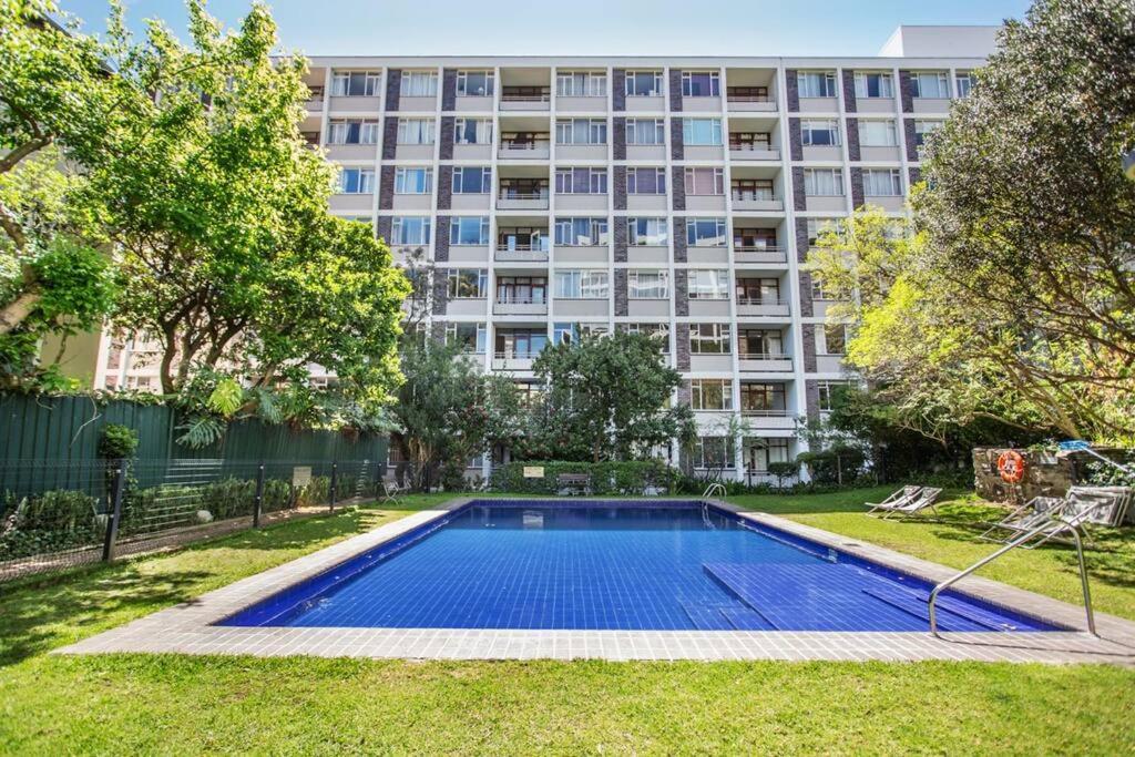 Lovely With Magnificent Views & Pool! Apartamento Cidade Do Cabo