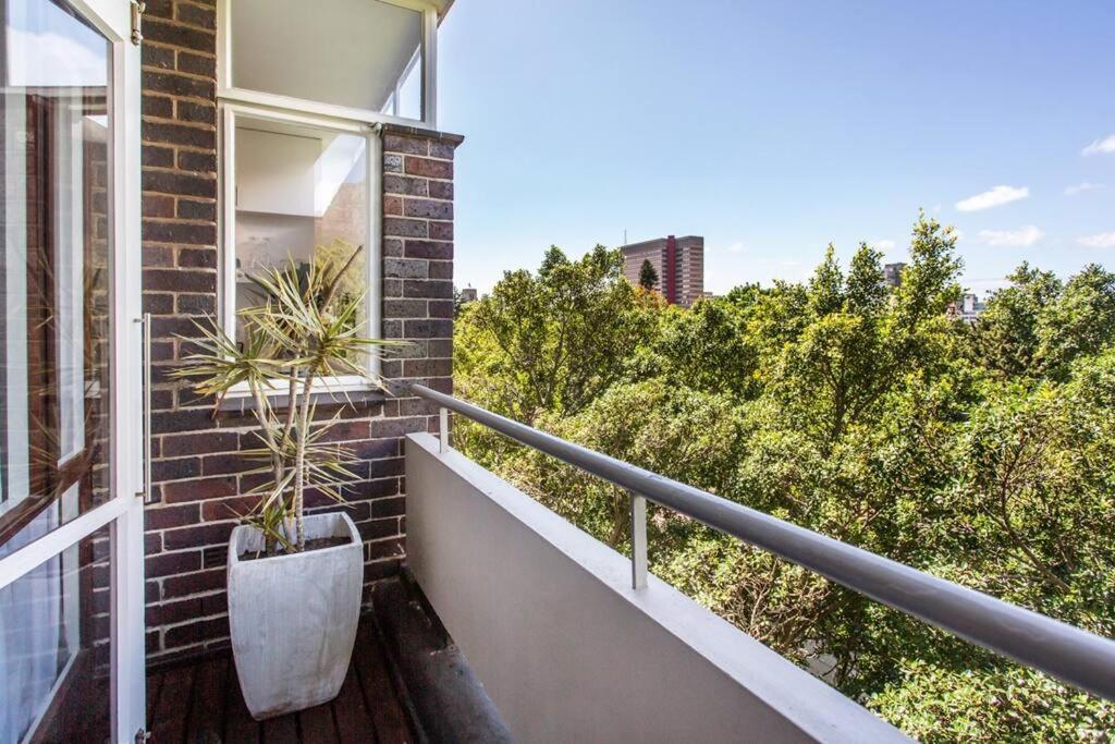Lovely With Magnificent Views & Pool! Apartamento Cidade Do Cabo